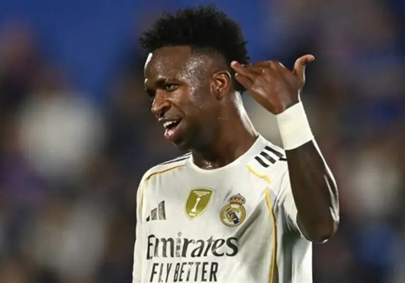 Vinicius bị chỉ trích vì thiếu tôn trọng đối thủ