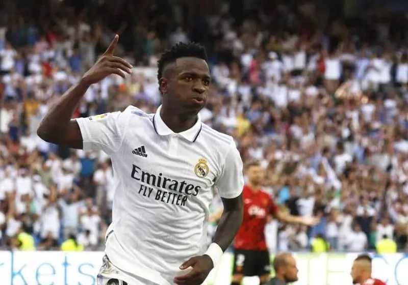 HLV Getafe chỉ trích hành vi của Vinicius