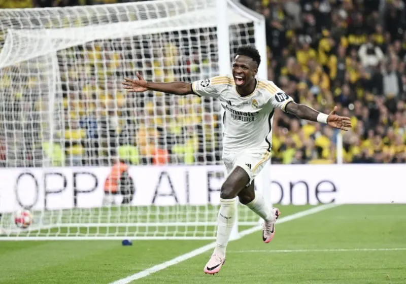 Chiều cao của Vinícius Júnior